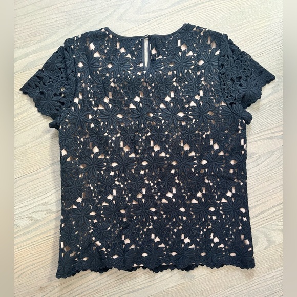 Talbots Black Floral Lace Top size Women’s 10p NWOT lace overlay blouse - Picture 2 of 5